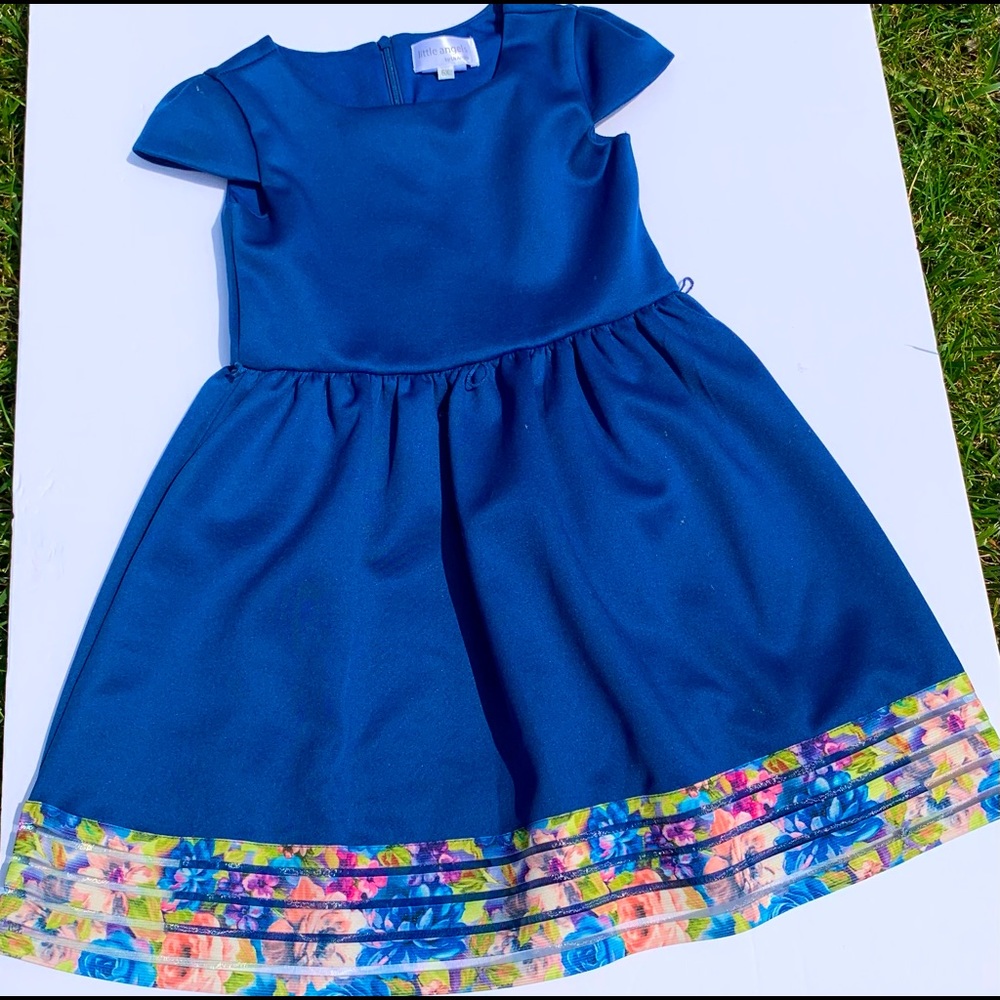 Beautiful dress with flowers lace in the bottom